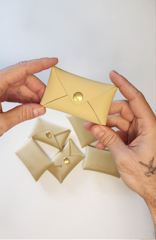 Envelope Cardholder Vanilla