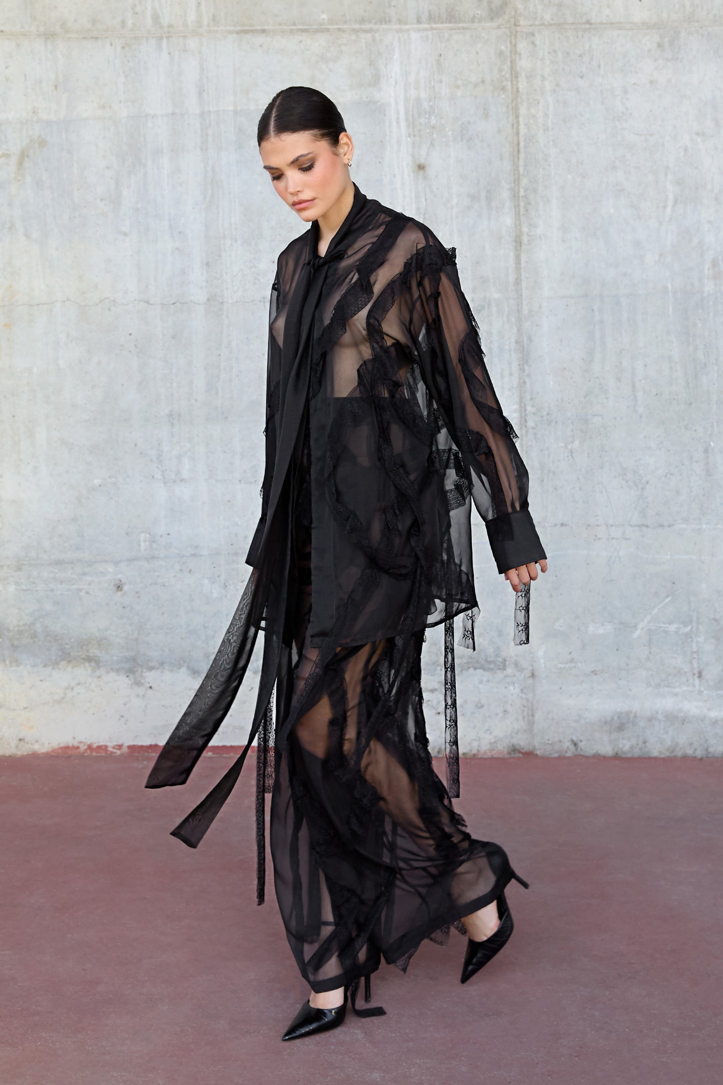 Ethereal Link Pants – Fluid Elegance